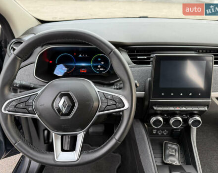 Серый Рено Зое, объемом двигателя 0 л и пробегом 45 тыс. км за 12999 $, фото 78 на Automoto.ua