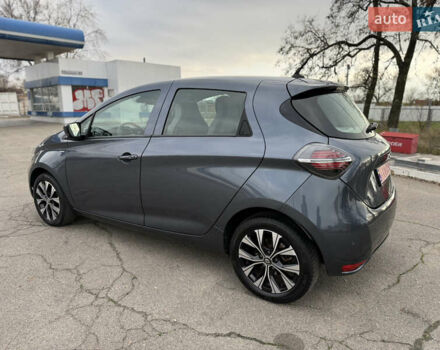 Серый Рено Зое, объемом двигателя 0 л и пробегом 45 тыс. км за 12999 $, фото 25 на Automoto.ua