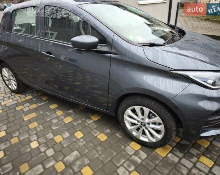 Серый Рено Зое, объемом двигателя 0 л и пробегом 23 тыс. км за 13600 $, фото 2 на Automoto.ua