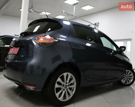 Серый Рено Зое, объемом двигателя 0 л и пробегом 28 тыс. км за 14700 $, фото 7 на Automoto.ua