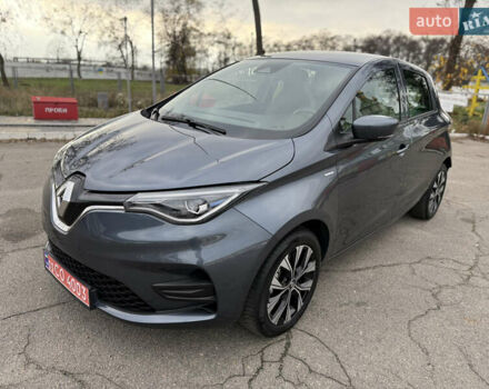 Серый Рено Зое, объемом двигателя 0 л и пробегом 45 тыс. км за 12999 $, фото 29 на Automoto.ua