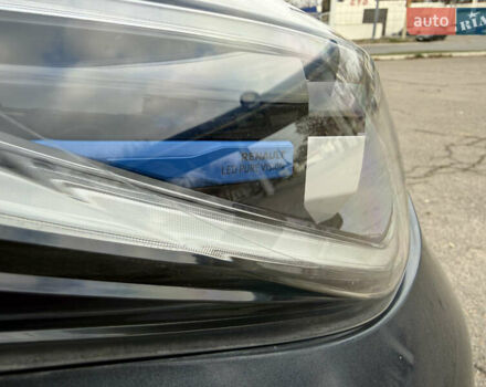 Серый Рено Зое, объемом двигателя 0 л и пробегом 45 тыс. км за 12999 $, фото 39 на Automoto.ua