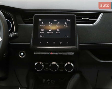 Серый Рено Зое, объемом двигателя 0 л и пробегом 28 тыс. км за 14700 $, фото 79 на Automoto.ua