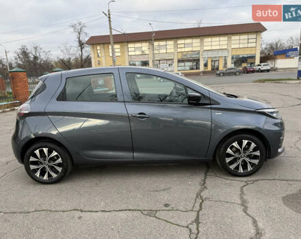 Серый Рено Зое, объемом двигателя 0 л и пробегом 45 тыс. км за 12999 $, фото 15 на Automoto.ua