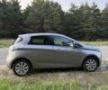 Серый Рено Зое, объемом двигателя 0 л и пробегом 56 тыс. км за 8000 $, фото 2 на Automoto.ua