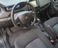 Серый Рено Зое, объемом двигателя 0 л и пробегом 133 тыс. км за 8999 $, фото 11 на Automoto.ua