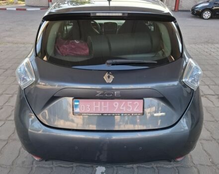 Серый Рено Зое, объемом двигателя 0 л и пробегом 133 тыс. км за 8999 $, фото 5 на Automoto.ua