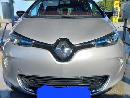 Серый Рено Зое, объемом двигателя 1 л и пробегом 46 тыс. км за 7100 $, фото 1 на Automoto.ua