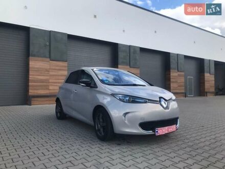 Серый Рено Зое, объемом двигателя 0 л и пробегом 72 тыс. км за 6500 $, фото 1 на Automoto.ua