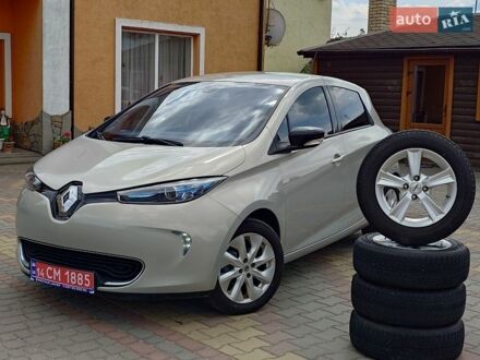 Серый Рено Зое, объемом двигателя 0 л и пробегом 145 тыс. км за 6777 $, фото 1 на Automoto.ua