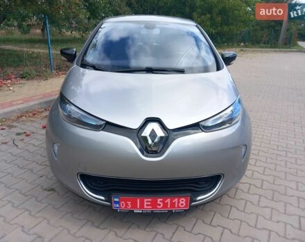 Серый Рено Зое, объемом двигателя 0 л и пробегом 68 тыс. км за 7800 $, фото 1 на Automoto.ua