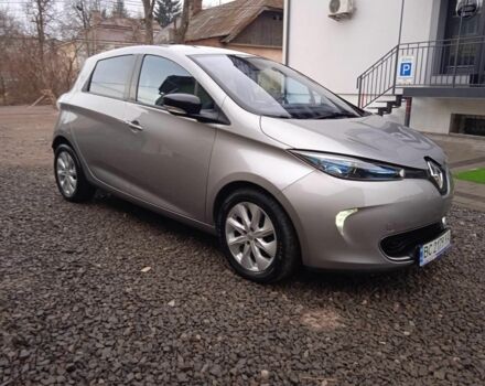 Серый Рено Зое, объемом двигателя 0 л и пробегом 147 тыс. км за 7499 $, фото 1 на Automoto.ua