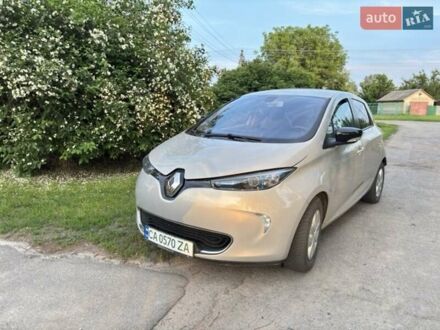 Рено Зое 2015 в Золотоноше на Automoto.ua Серый Рено Зое, объемом двигателя 0 л и пробегом 112 тыс. км за 7400 $, фото 1 на Automoto.ua