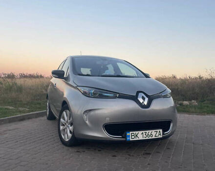 Сірий Рено Зое, об'ємом двигуна 0 л та пробігом 180 тис. км за 5900 $, фото 1 на Automoto.ua