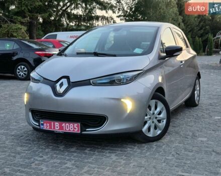 Серый Рено Зое, объемом двигателя 0 л и пробегом 80 тыс. км за 6800 $, фото 1 на Automoto.ua