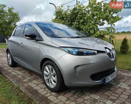 Серый Рено Зое, объемом двигателя 0 л и пробегом 150 тыс. км за 7200 $, фото 1 на Automoto.ua
