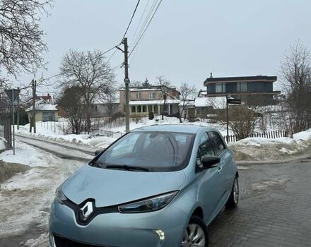 Серый Рено Зое, объемом двигателя 0 л и пробегом 85 тыс. км за 6250 $, фото 1 на Automoto.ua