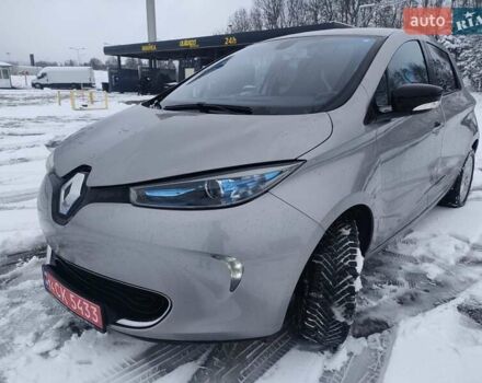 Серый Рено Зое, объемом двигателя 0 л и пробегом 153 тыс. км за 6500 $, фото 1 на Automoto.ua