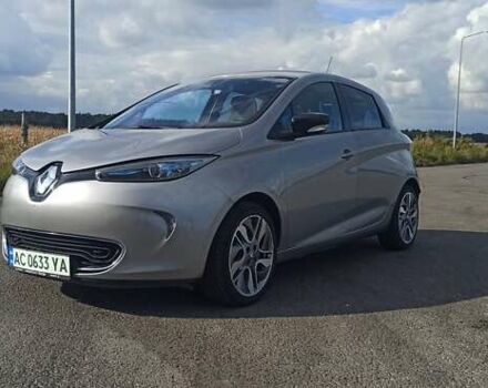 Серый Рено Зое, объемом двигателя 0 л и пробегом 147 тыс. км за 6550 $, фото 1 на Automoto.ua