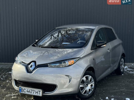 Серый Рено Зое, объемом двигателя 0 л и пробегом 104 тыс. км за 6199 $, фото 1 на Automoto.ua
