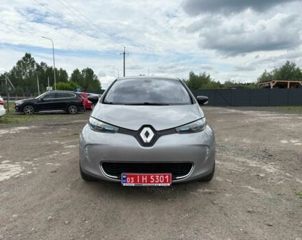 Серый Рено Зое, объемом двигателя 0 л и пробегом 122 тыс. км за 6700 $, фото 1 на Automoto.ua