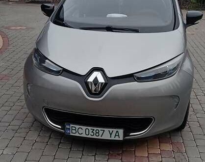 Сірий Рено Зое, об'ємом двигуна 0 л та пробігом 125 тис. км за 6400 $, фото 1 на Automoto.ua