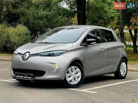 Рено Зое 2015 у Миколаєві на Automoto.ua Сірий Рено Зое, об'ємом двигуна 0 л та пробігом 93 тис. км за 7899 $, фото 1 на Automoto.ua