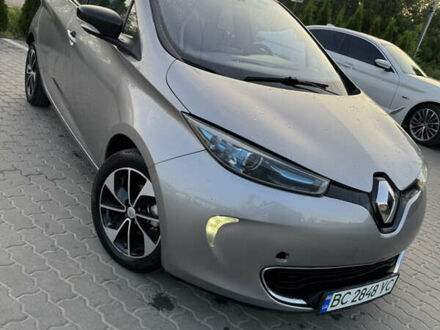 Рено Зое 2015 у Яворове на Automoto.ua Сірий Рено Зое, об'ємом двигуна 0 л та пробігом 186 тис. км за 6000 $, фото 1 на Automoto.ua