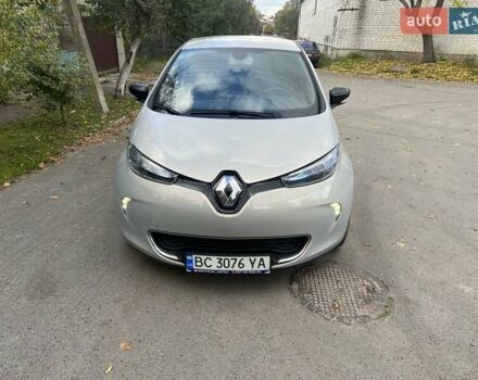 Серый Рено Зое, объемом двигателя 0 л и пробегом 75 тыс. км за 8100 $, фото 1 на Automoto.ua