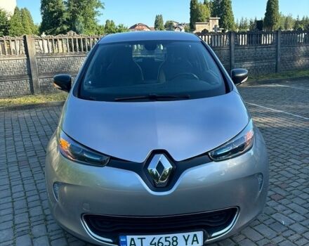 Сірий Рено Зое, об'ємом двигуна 0 л та пробігом 110 тис. км за 7950 $, фото 1 на Automoto.ua