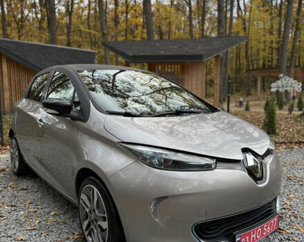 Рено Зое 2016 у Бродах на Automoto.ua Сірий Рено Зое, об'ємом двигуна 0 л та пробігом 115 тис. км за 6499 $, фото 1 на Automoto.ua