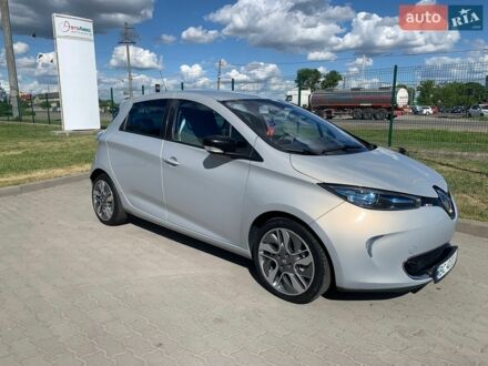 Серый Рено Зое, объемом двигателя 0 л и пробегом 87 тыс. км за 8000 $, фото 1 на Automoto.ua