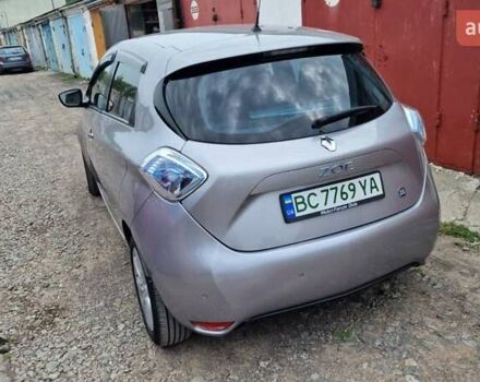 Серый Рено Зое, объемом двигателя 0 л и пробегом 83 тыс. км за 9000 $, фото 1 на Automoto.ua