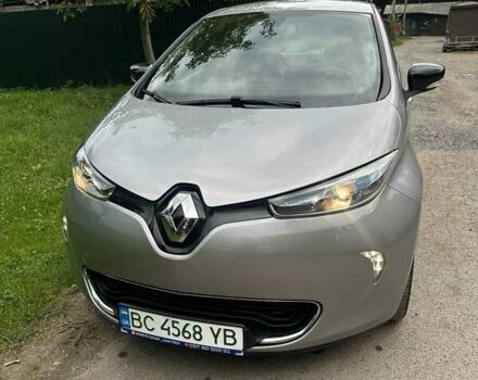 Серый Рено Зое, объемом двигателя 0 л и пробегом 65 тыс. км за 7900 $, фото 1 на Automoto.ua