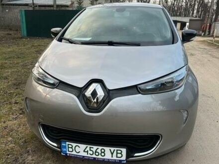 Серый Рено Зое, объемом двигателя 0 л и пробегом 69 тыс. км за 7100 $, фото 1 на Automoto.ua