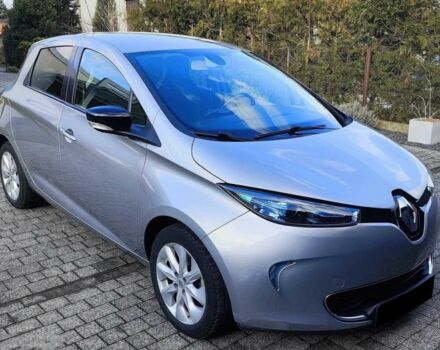 Серый Рено Зое, объемом двигателя 0 л и пробегом 123 тыс. км за 6400 $, фото 1 на Automoto.ua