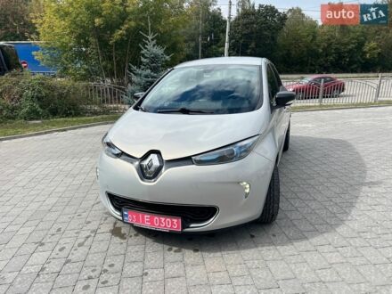 Сірий Рено Зое, об'ємом двигуна 0 л та пробігом 128 тис. км за 10100 $, фото 1 на Automoto.ua