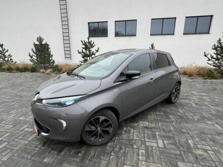 Серый Рено Зое, объемом двигателя 0 л и пробегом 85 тыс. км за 9800 $, фото 1 на Automoto.ua