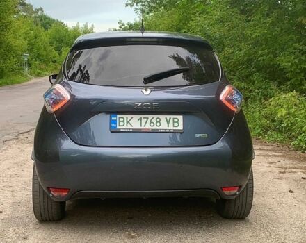 Серый Рено Зое, объемом двигателя 0 л и пробегом 119 тыс. км за 10450 $, фото 1 на Automoto.ua
