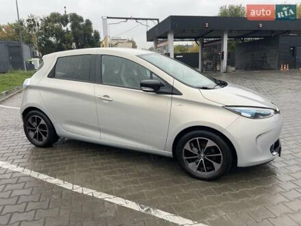 Серый Рено Зое, объемом двигателя 0 л и пробегом 150 тыс. км за 9700 $, фото 1 на Automoto.ua
