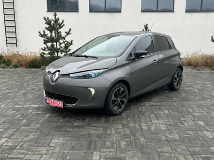 Серый Рено Зое, объемом двигателя 0 л и пробегом 85 тыс. км за 9400 $, фото 1 на Automoto.ua