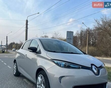 Серый Рено Зое, объемом двигателя 0 л и пробегом 93 тыс. км за 9199 $, фото 1 на Automoto.ua