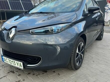 Серый Рено Зое, объемом двигателя 0 л и пробегом 48 тыс. км за 9800 $, фото 1 на Automoto.ua