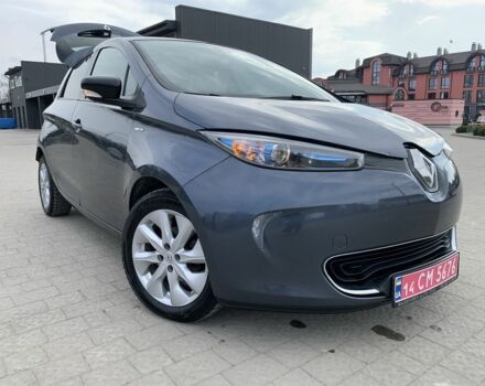 Серый Рено Зое, объемом двигателя 0 л и пробегом 140 тыс. км за 9200 $, фото 1 на Automoto.ua