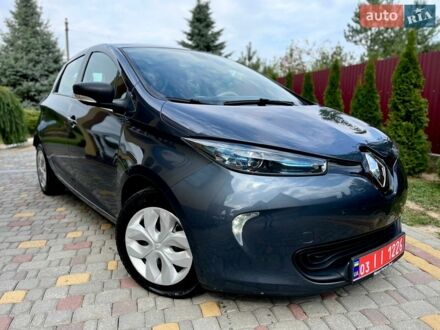 Серый Рено Зое, объемом двигателя 0 л и пробегом 117 тыс. км за 9600 $, фото 1 на Automoto.ua