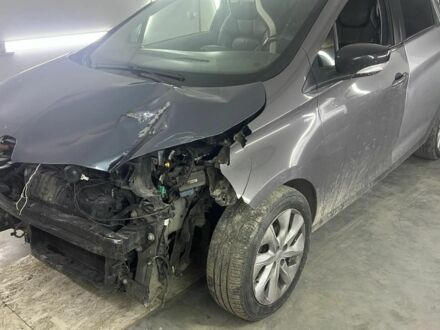 Серый Рено Зое, объемом двигателя 0 л и пробегом 115 тыс. км за 6900 $, фото 1 на Automoto.ua