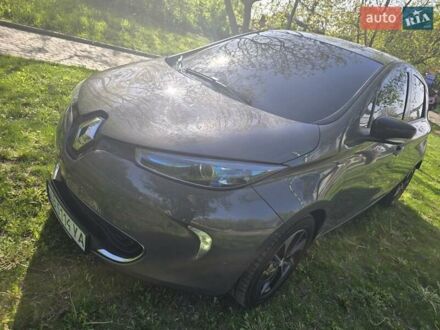 Рено Зое 2017 в Виннице на Automoto.ua Серый Рено Зое, объемом двигателя 0 л и пробегом 81 тыс. км за 11000 $, фото 1 на Automoto.ua