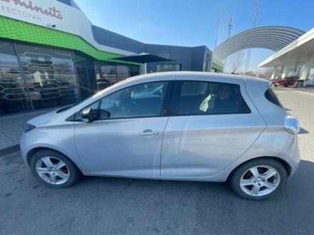 Серый Рено Зое, объемом двигателя 0 л и пробегом 220 тыс. км за 8500 $, фото 1 на Automoto.ua