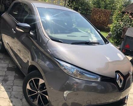 Серый Рено Зое, объемом двигателя 0 л и пробегом 114 тыс. км за 11330 $, фото 1 на Automoto.ua