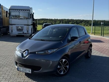 Серый Рено Зое, объемом двигателя 0 л и пробегом 140 тыс. км за 8800 $, фото 1 на Automoto.ua